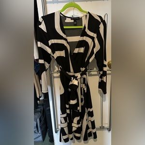 Retro faux wrap dress.